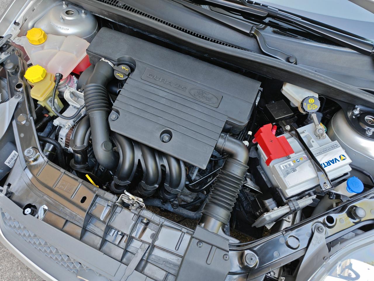 Ford Fiesta 1.2 BENZINA 75cv / 23.339km / Unipro