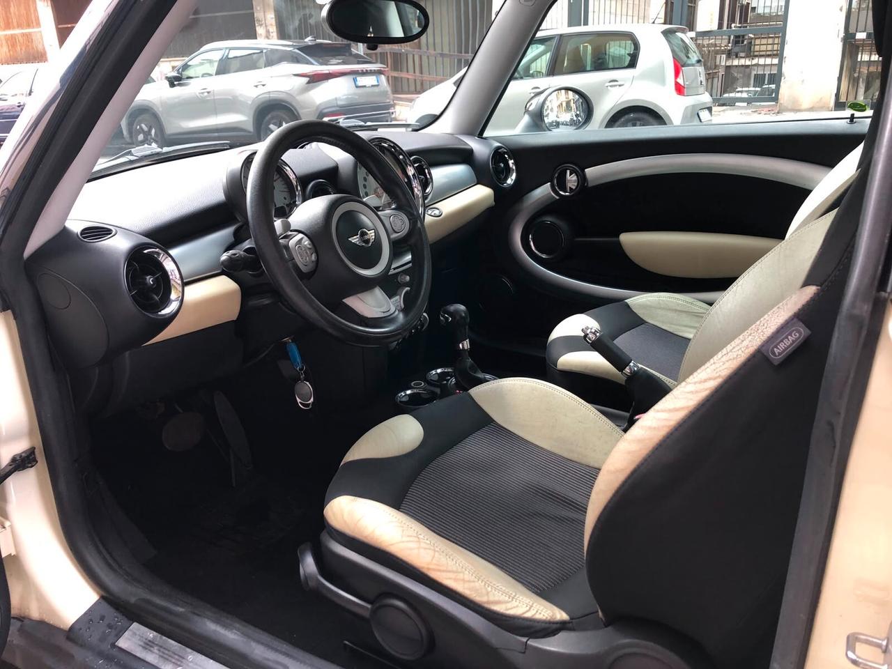 MINI Cooper D 1.6 Diesel – Cambio Automatico – Anno 2010