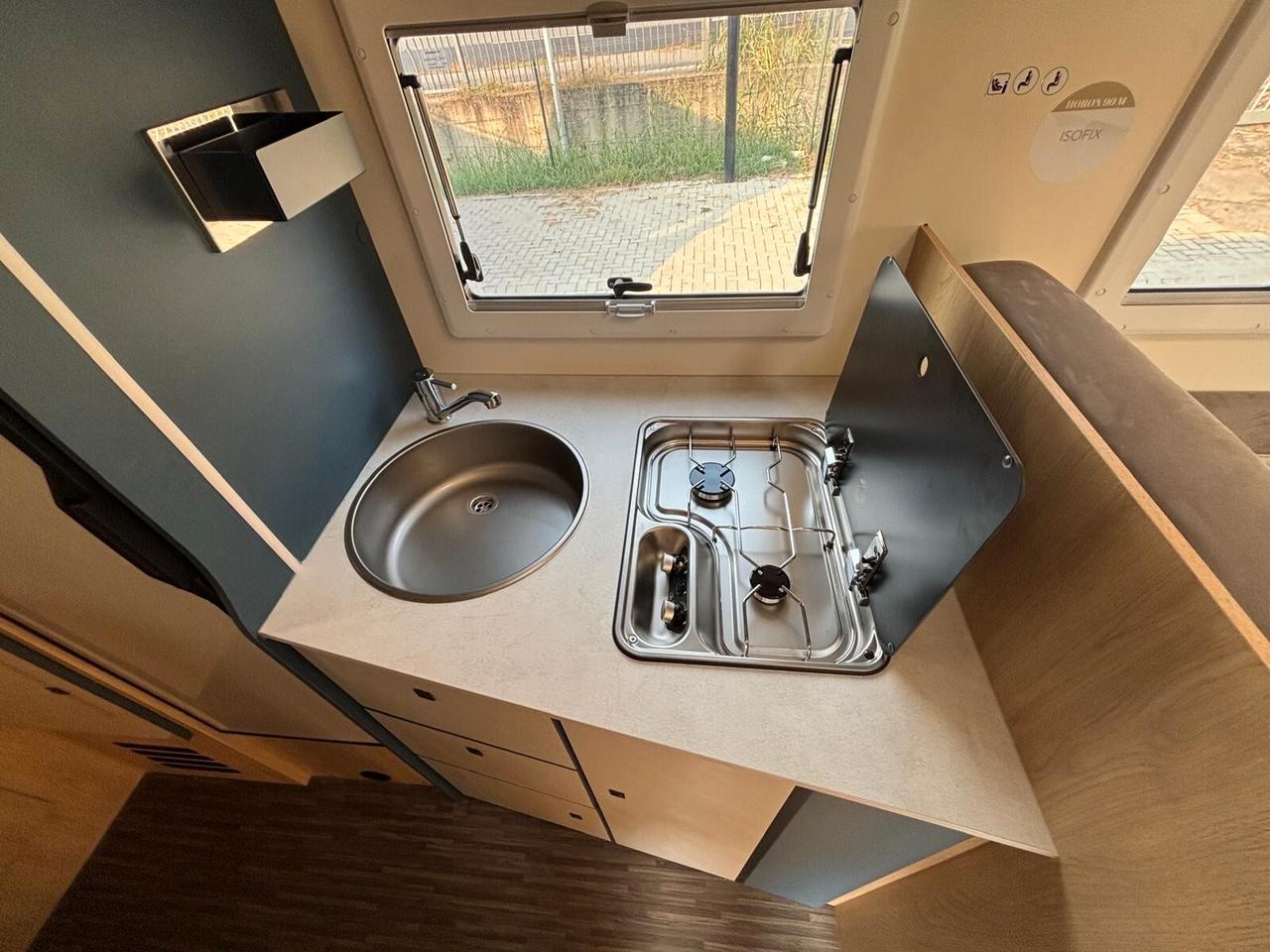 Ci International Horon 90M Sport camper
