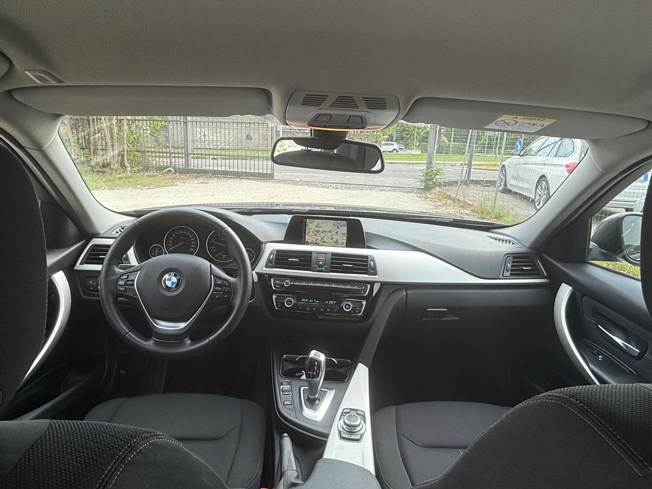 Bmw 320 320d xDrive Touring Sport navi Led Top Uniprop Euro6b