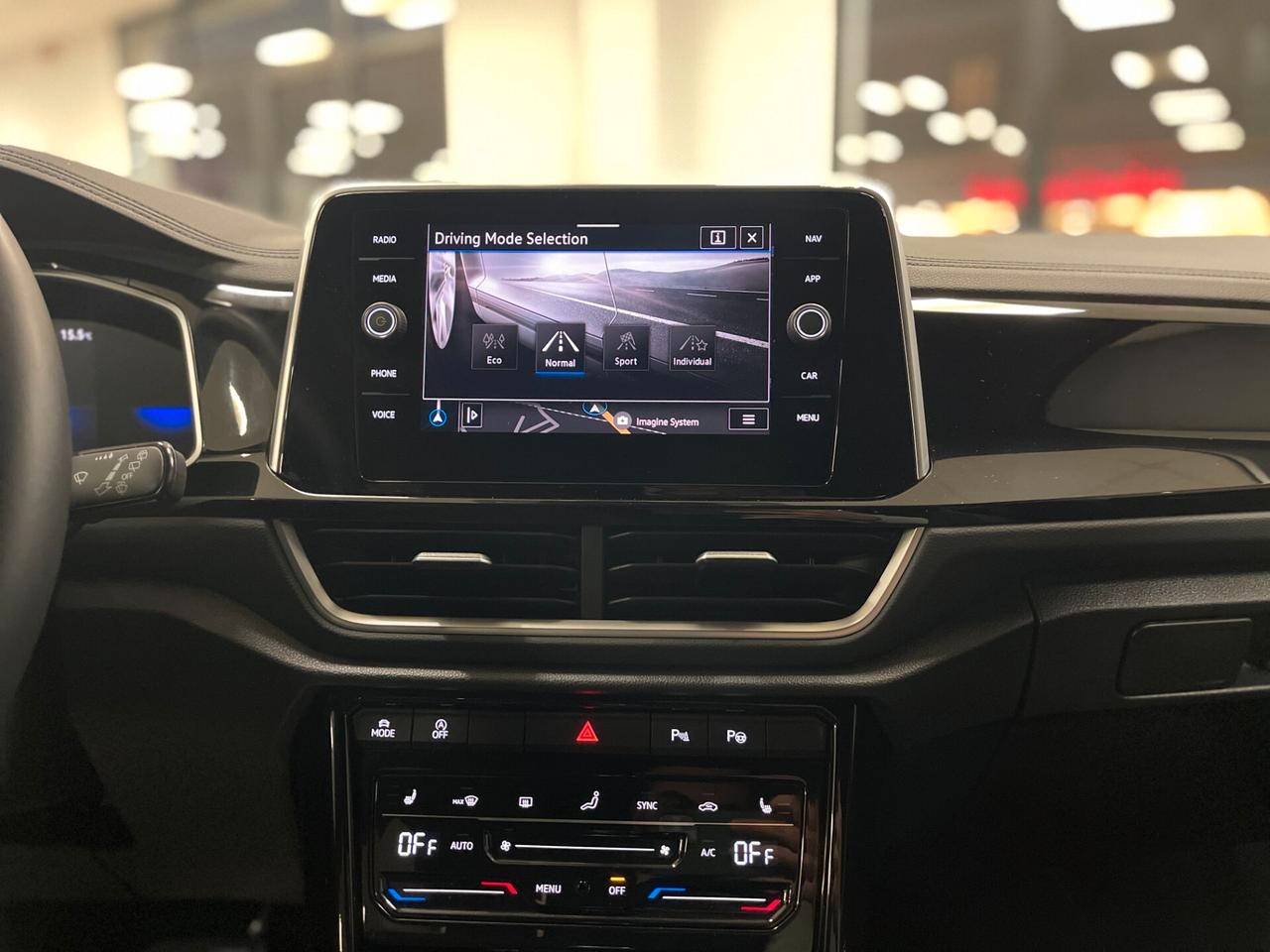 Volkswagen T-Roc 2.0 TDI SCR 150 CV DSG R-Line