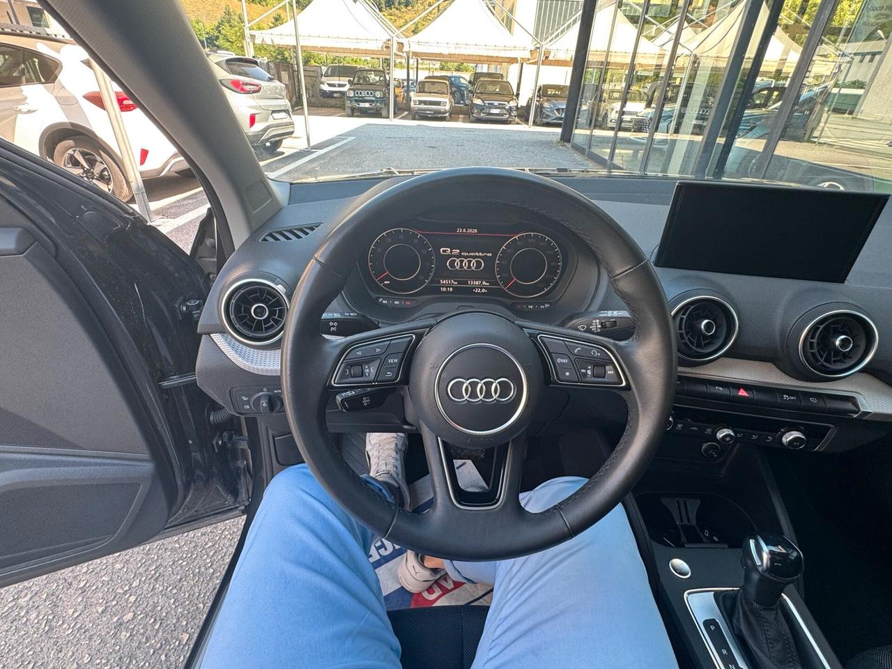 Audi Q2 40 TFSI quattro S tronic Business Advanced