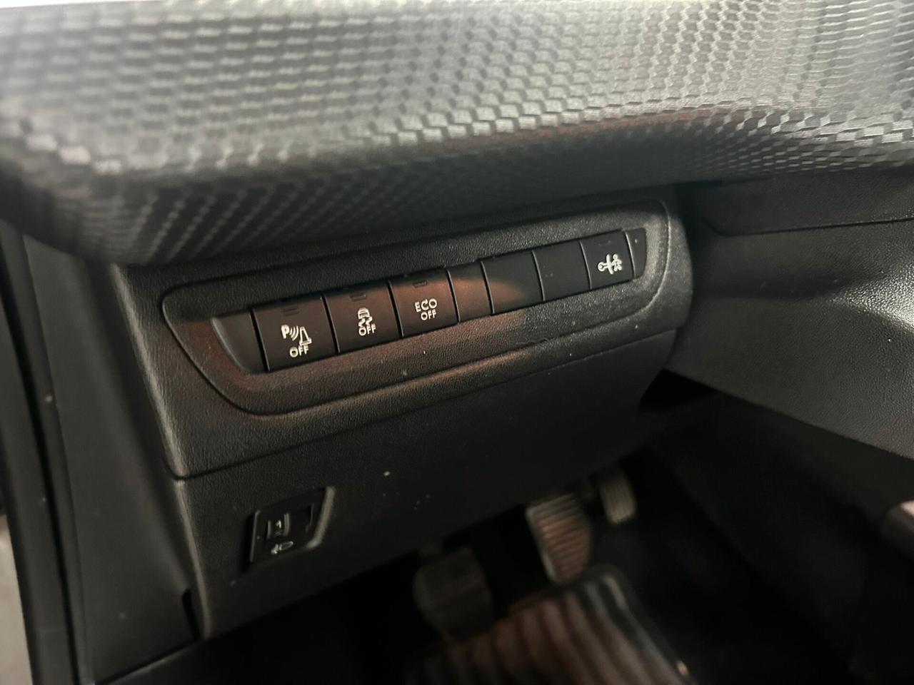 Peugeot 2008 1.6 e-HDi X NEOPATENTATI 2014