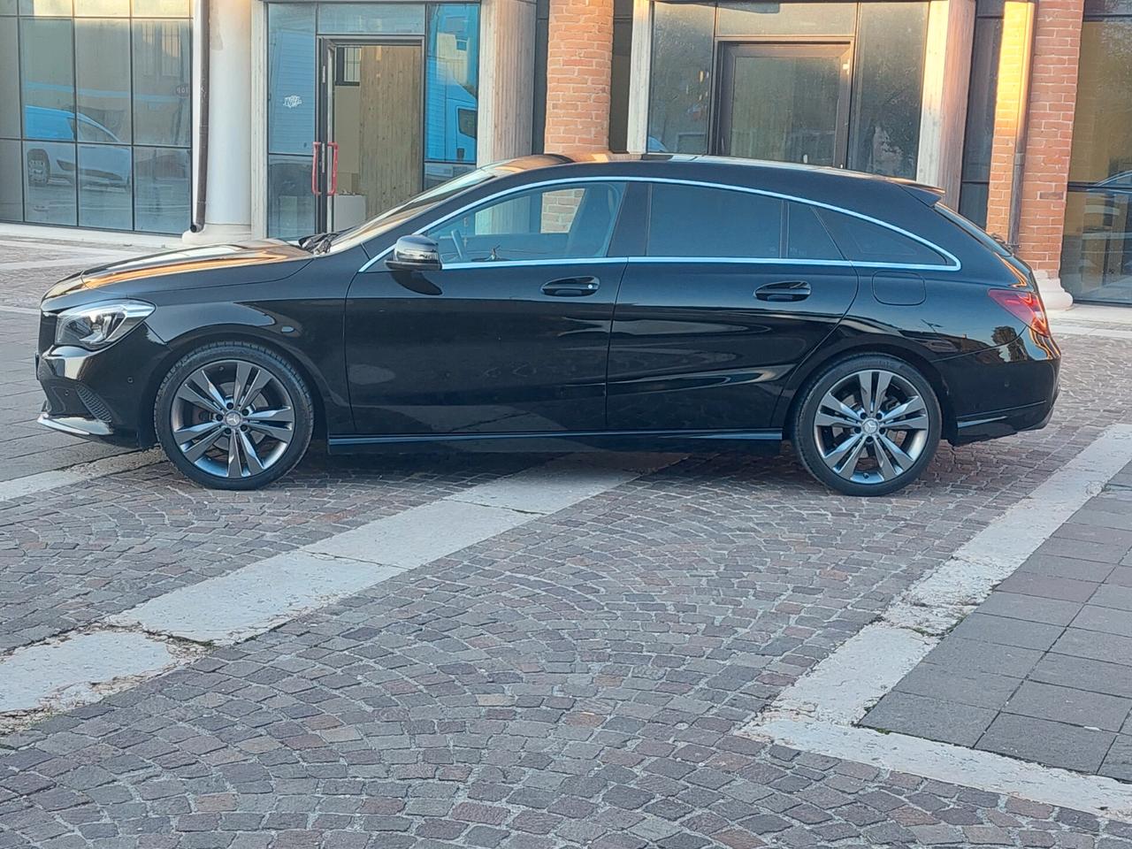 Mercedes-benz CLA 180 S.W. #MP