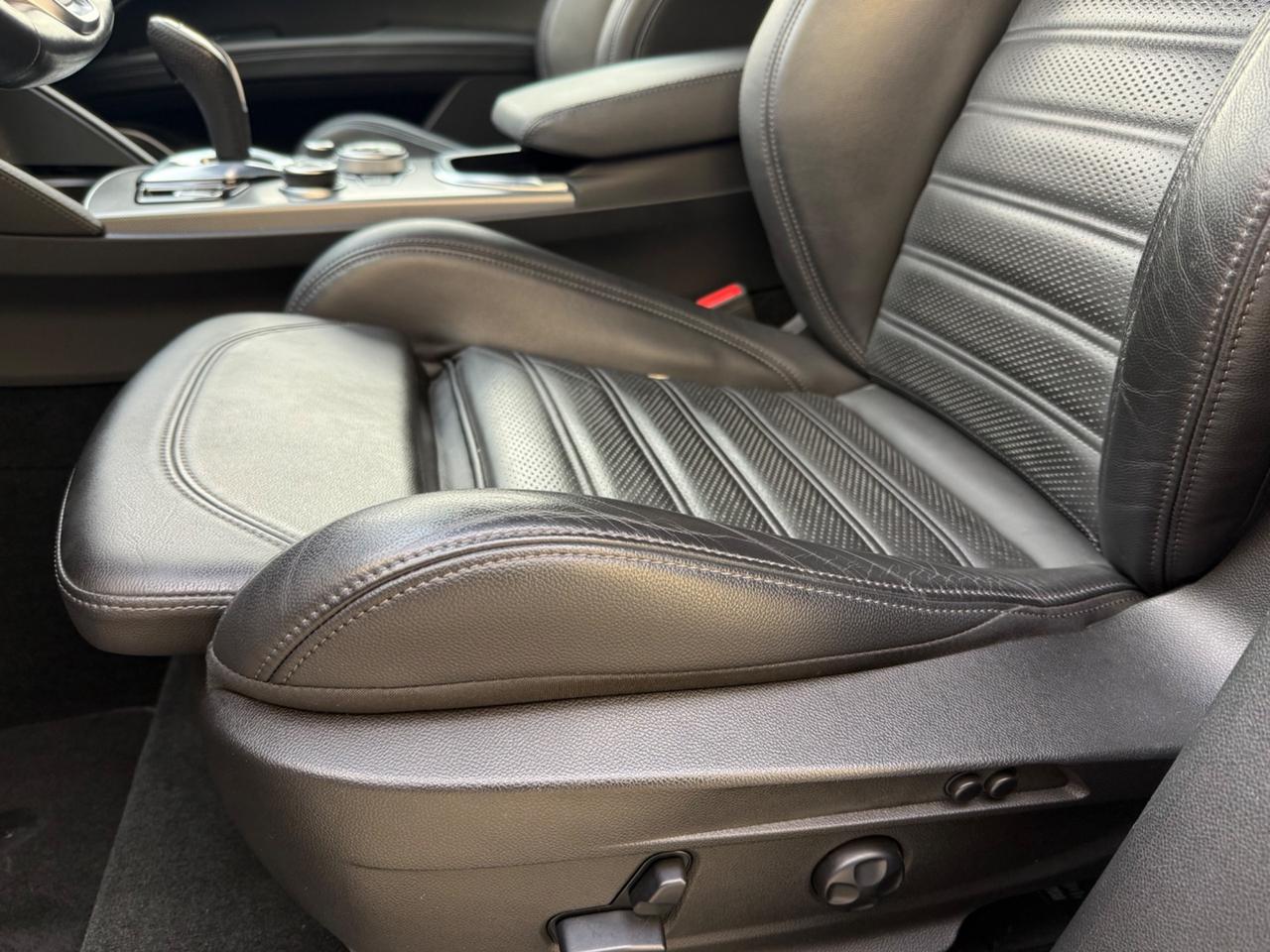 Alfa Romeo Stelvio 2.2 Turbodiesel 210 CV AT8 Q4 Veloce Tì