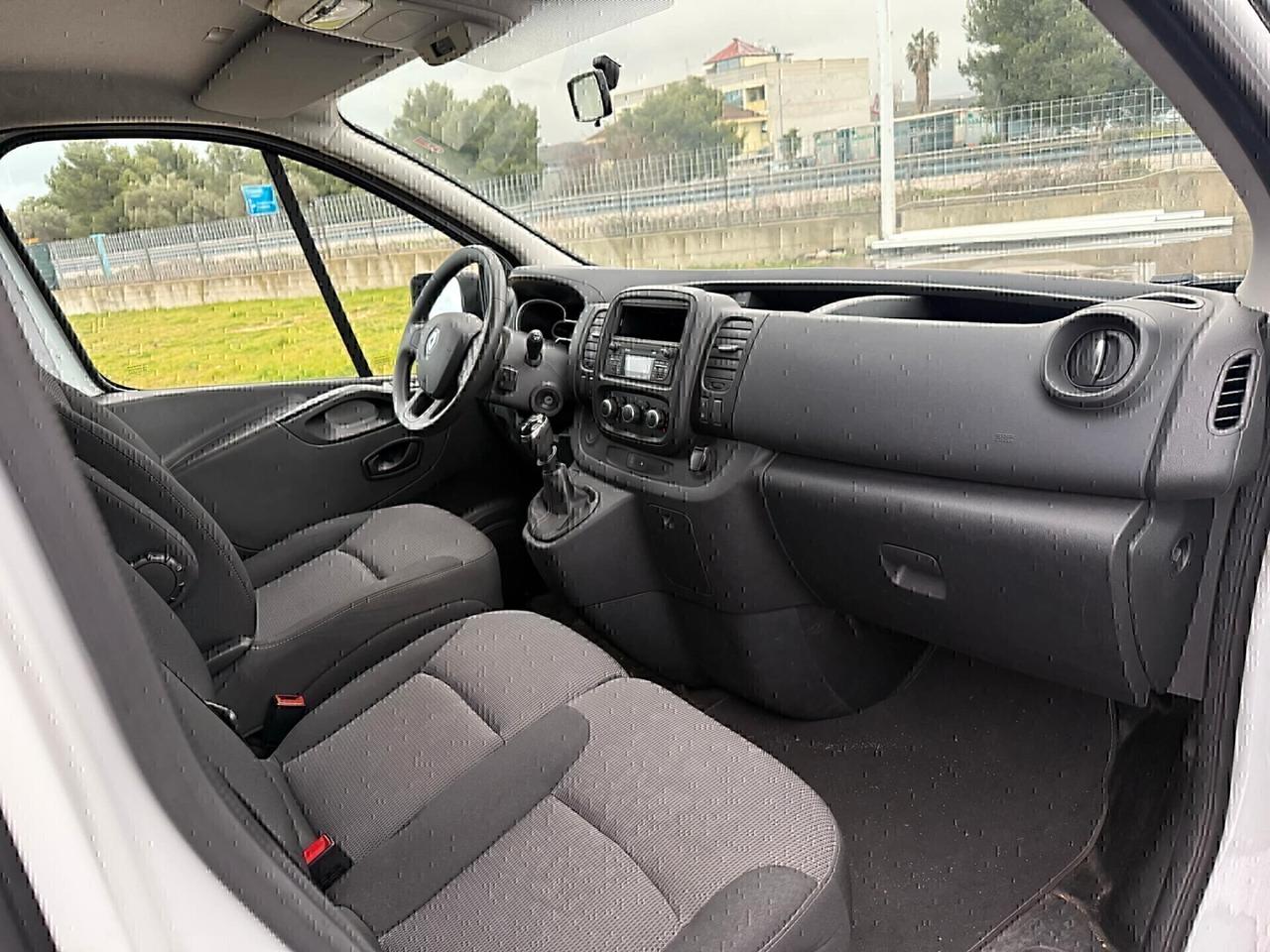 Renault Trafic T29 2.0 dCi 120CV PC-TN Zen Heavy