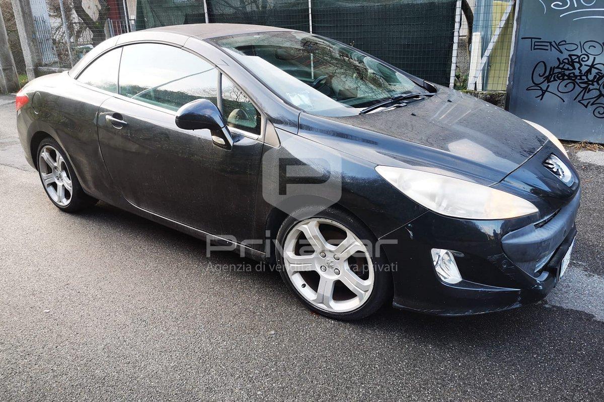 PEUGEOT 308 2.0 HDi 136CV CC aut. Féline