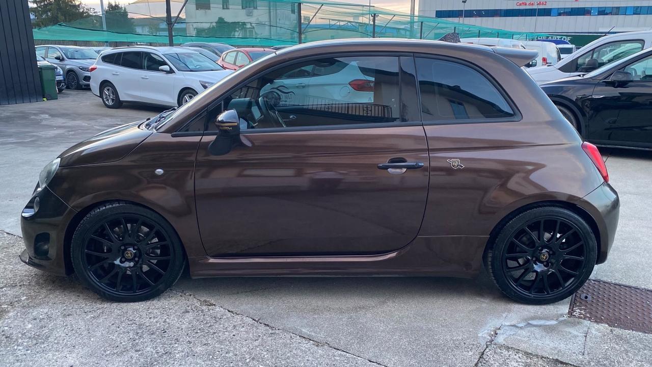 Abarth 500 1.4 Turbo T-Jet Custom