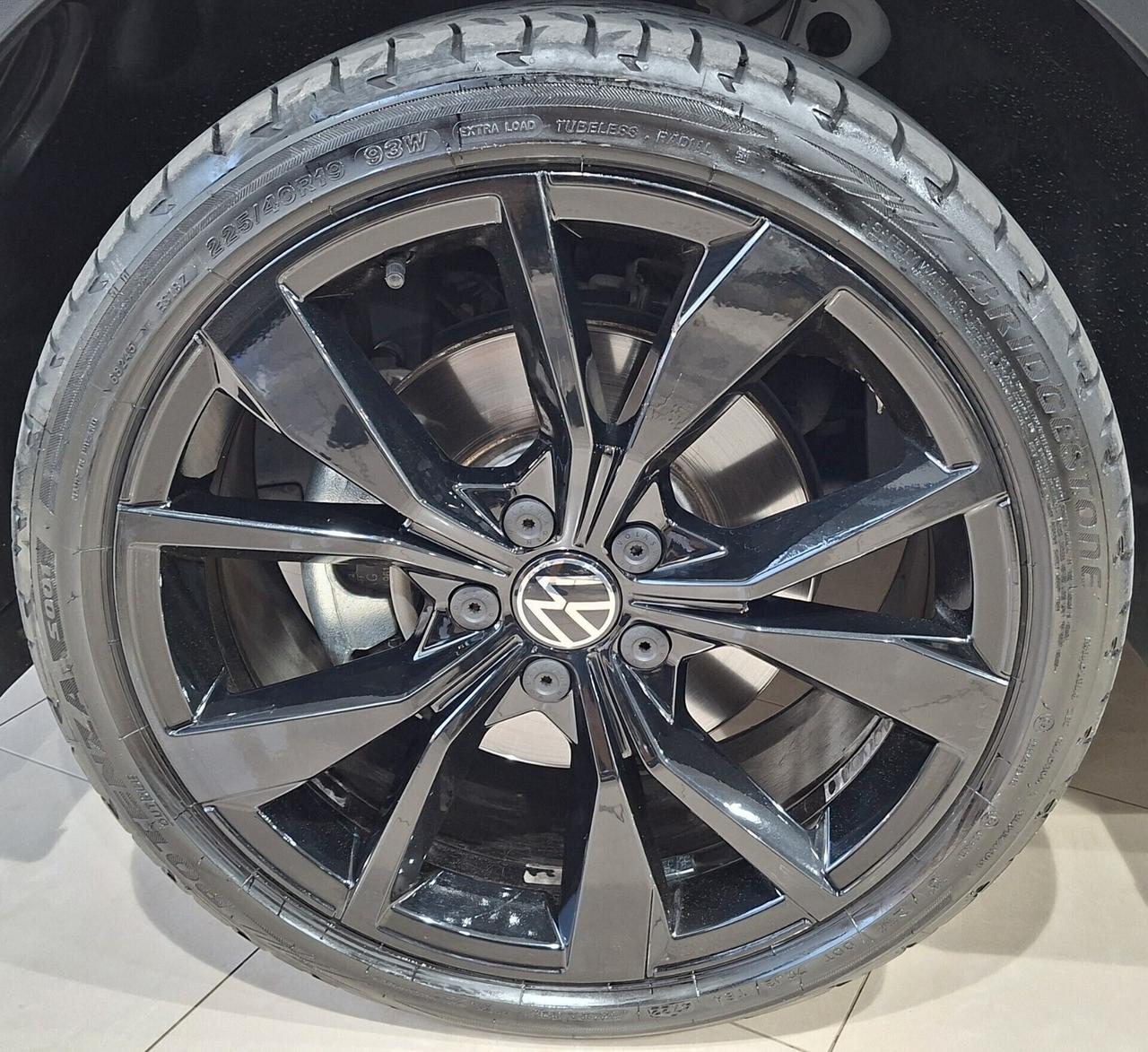 Volkswagen T-Roc 2.0 TDI SCR 150CV DSG R-LINE