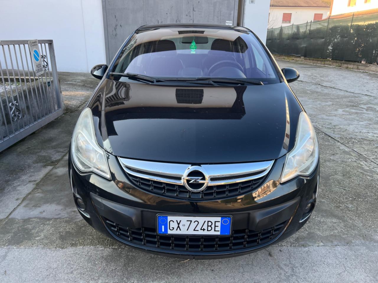 Opel Corsa 1.2 BENZINA 5P. 2013 POCHI KM NEOPATENTATI