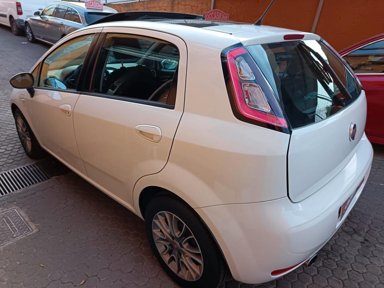 Fiat Punto 1.4 S&S 8V 5 porte Lounge gpl con tetto panoramico elettrico