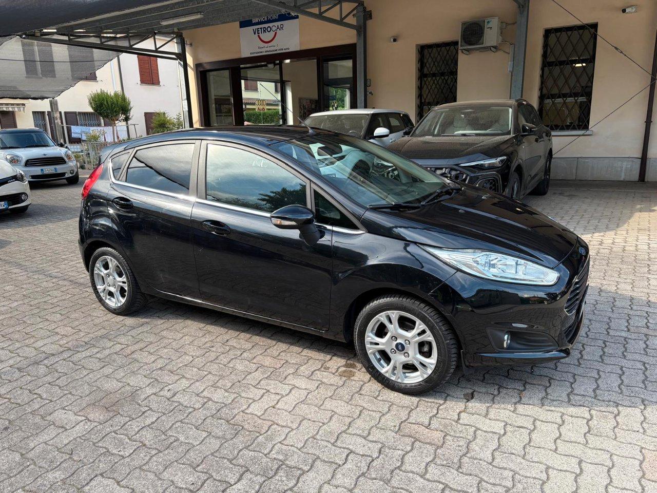 Ford Fiesta 5 Porte Fiesta 5p 1.5 tdci Business 75cv OK NEOPATENTATO