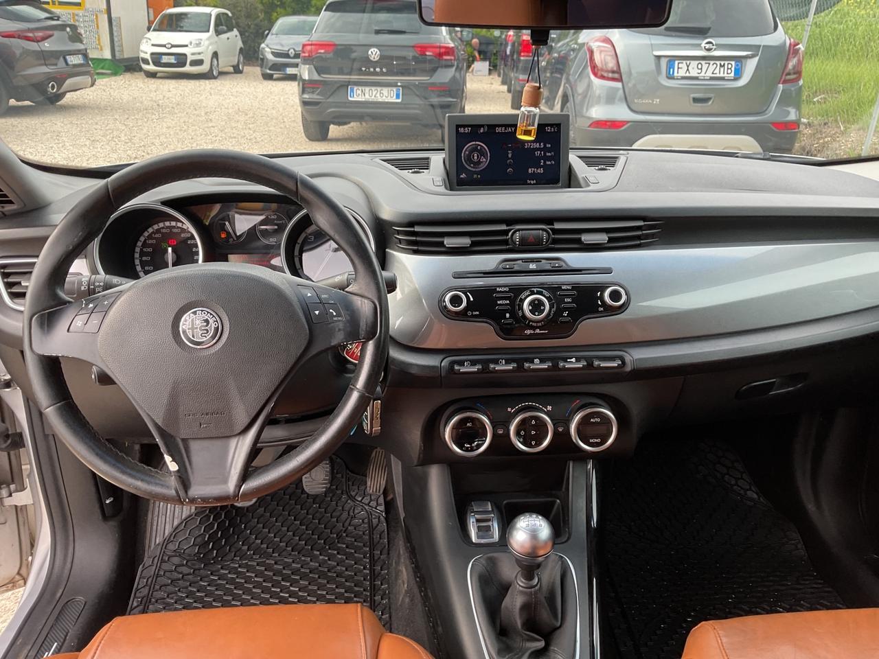 Alfa Romeo Giulietta 1.6 JTDm-2 105 CV Distinctive