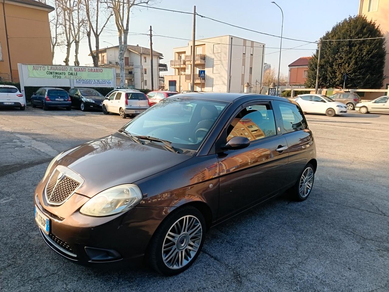 Lancia Ypsilon 1.4 Oro Ecochic GPL ok neo patente