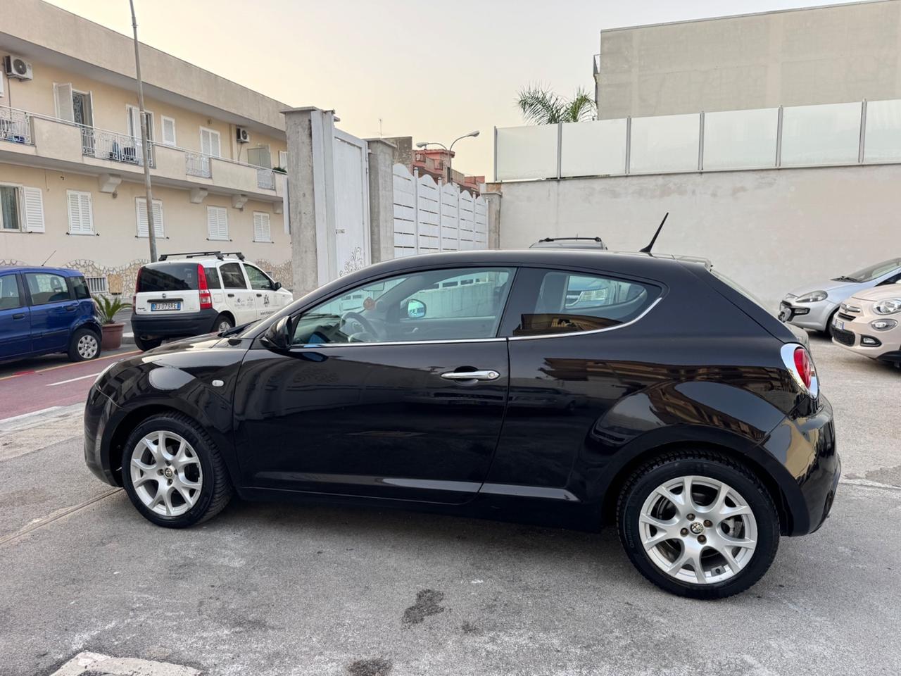 Alfa Romeo Mito 1.4 BENZINA 78CV Distinctive 2009