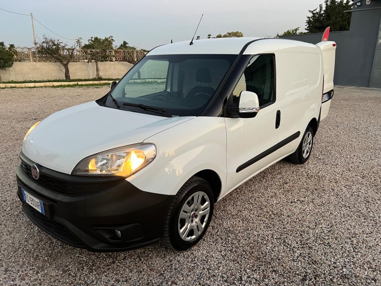 Fiat Doblo diesel pedana/sponda elettrica