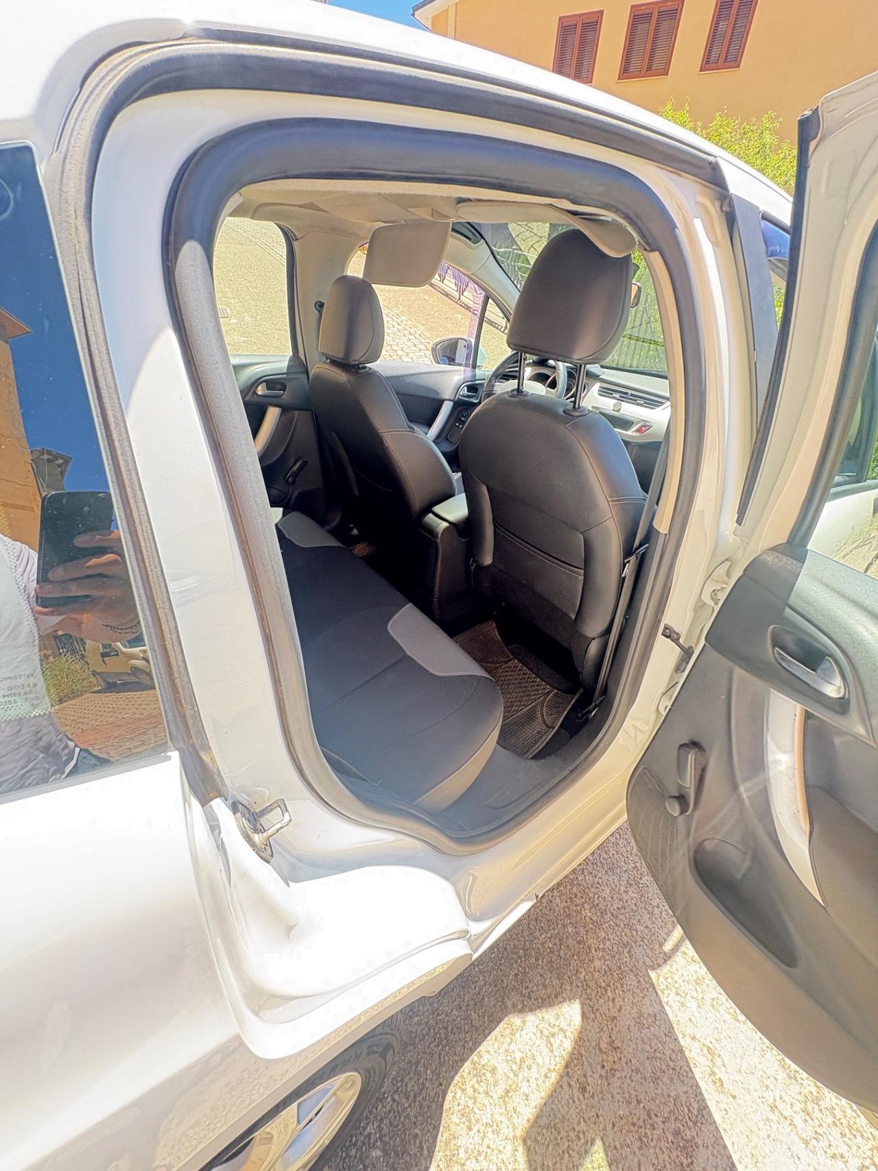 Citroen C3 1.2 VTi 82CV Van Attraction