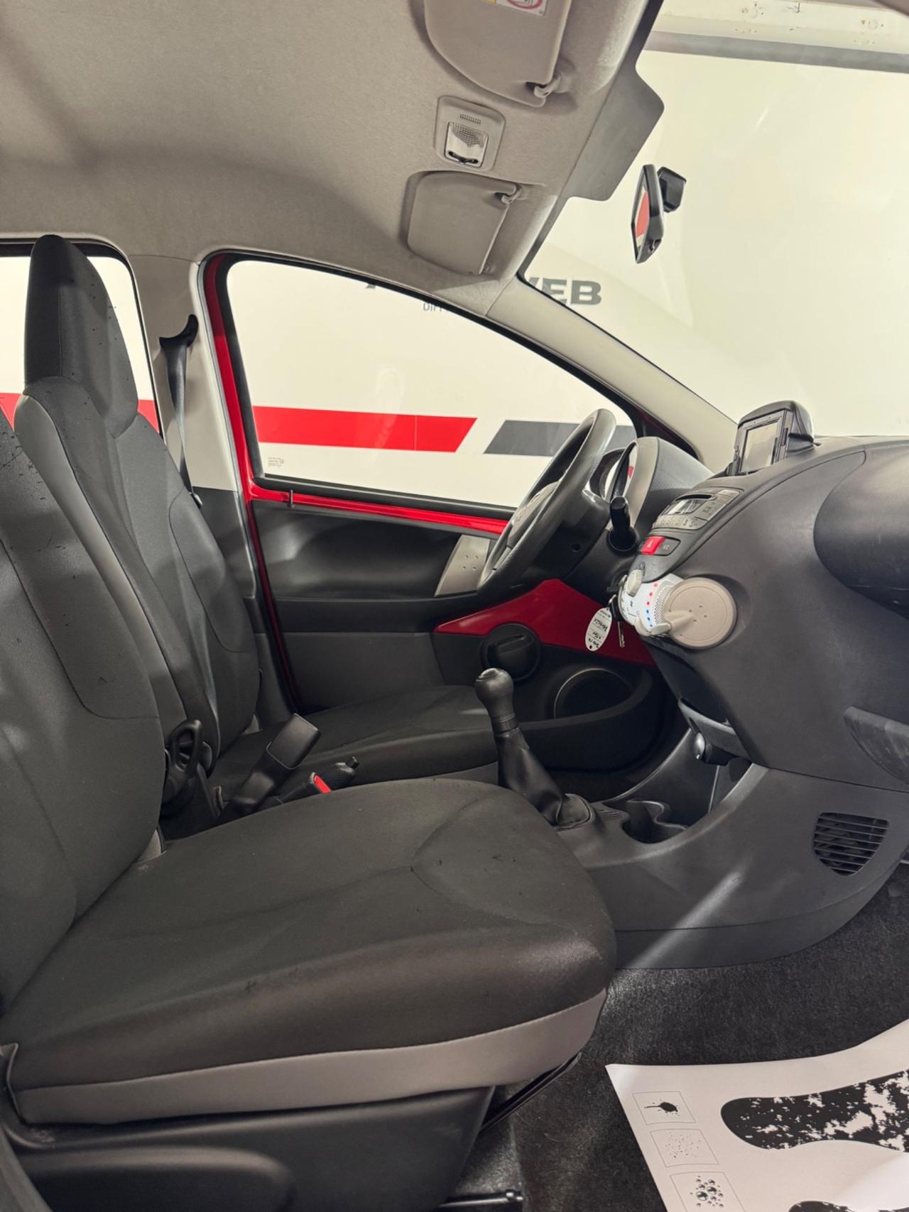 Toyota Aygo 1.0 12V VVT-i 5 porte Cool Soda Connect