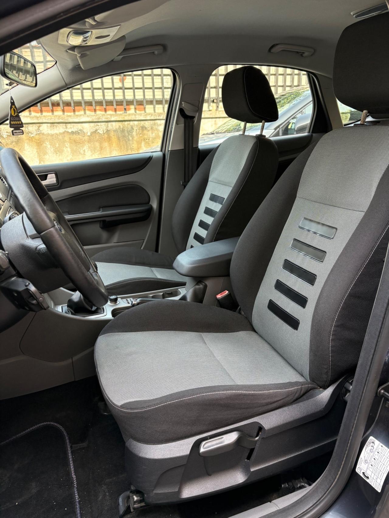 Ford Focus 1.6 GPL solo 13000km