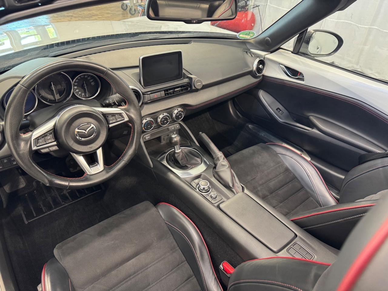 Mazda MX-5 2.0L Skyactiv-G RF Sport RECARO!