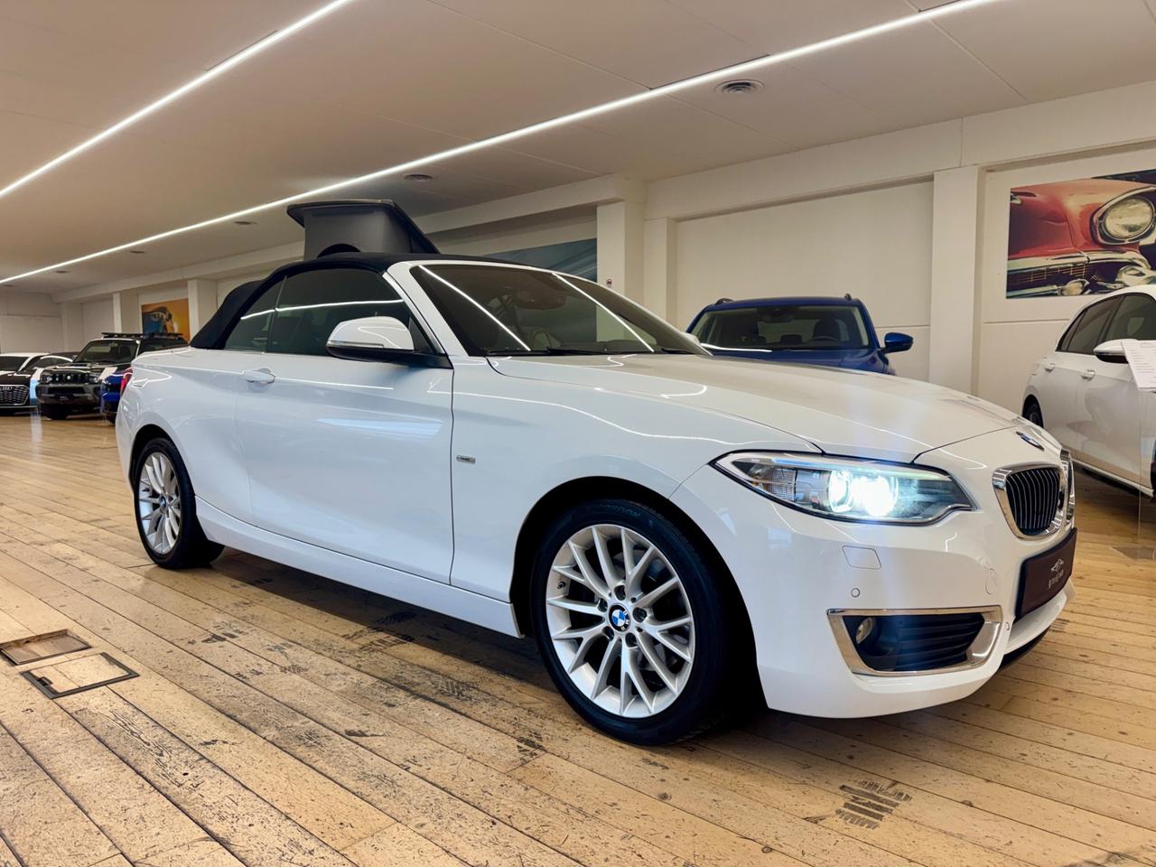 Bmw 220 220i Cabrio LUXURY SPORT