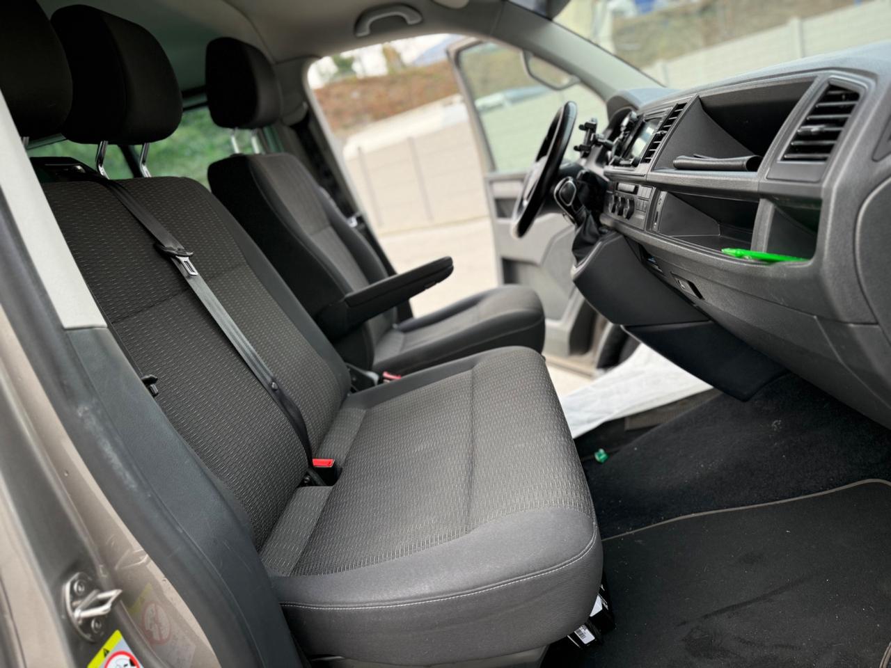 Volkswagen Caravelle 2.0 TDI 150CV DSG PL 9 POSTI