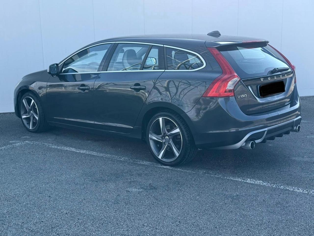 Volvo V60 D5 Geartronic R-design