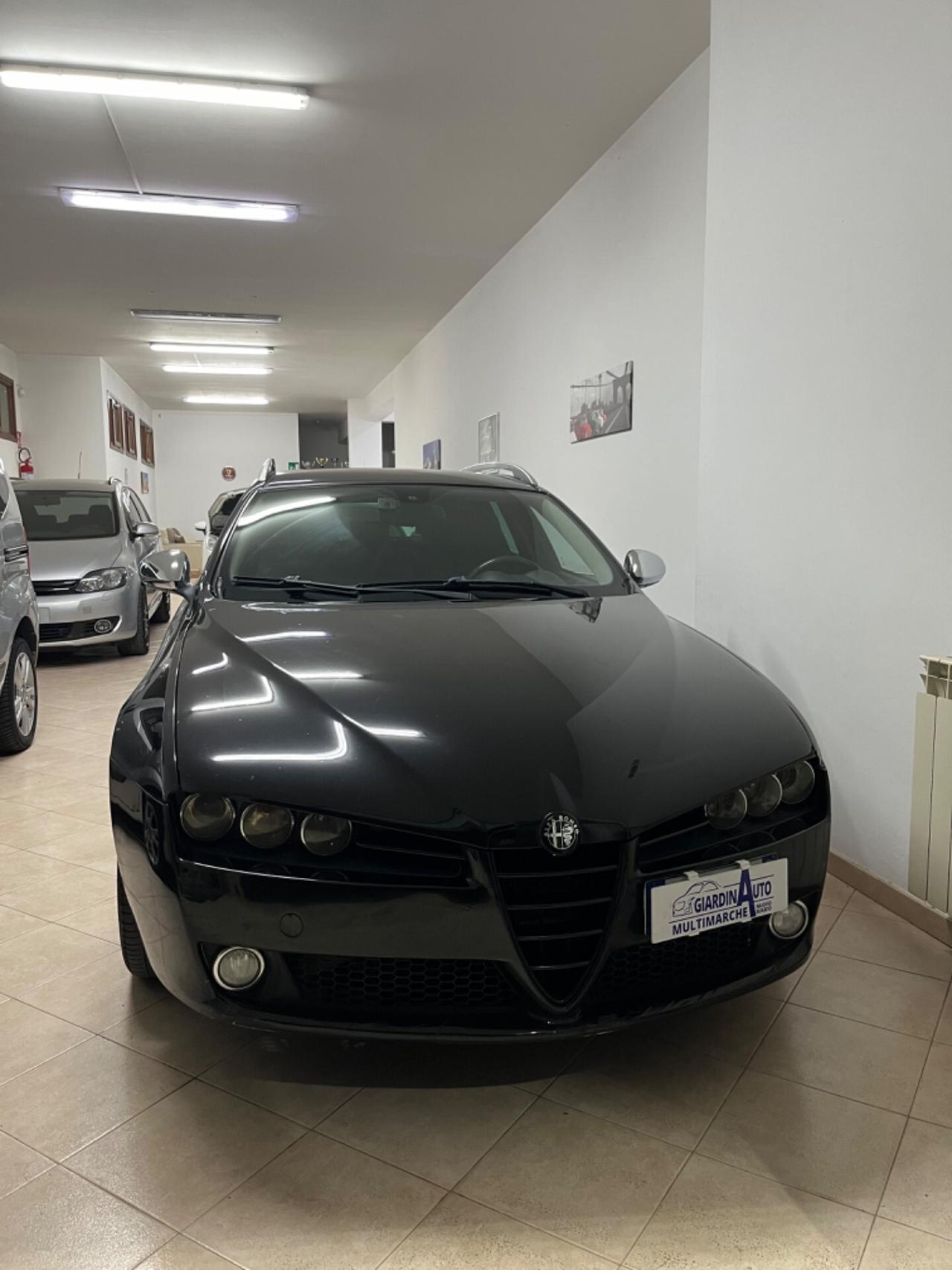 Alfa Romeo 159 1.9 JTDm 16V Sportwagon Distinctive