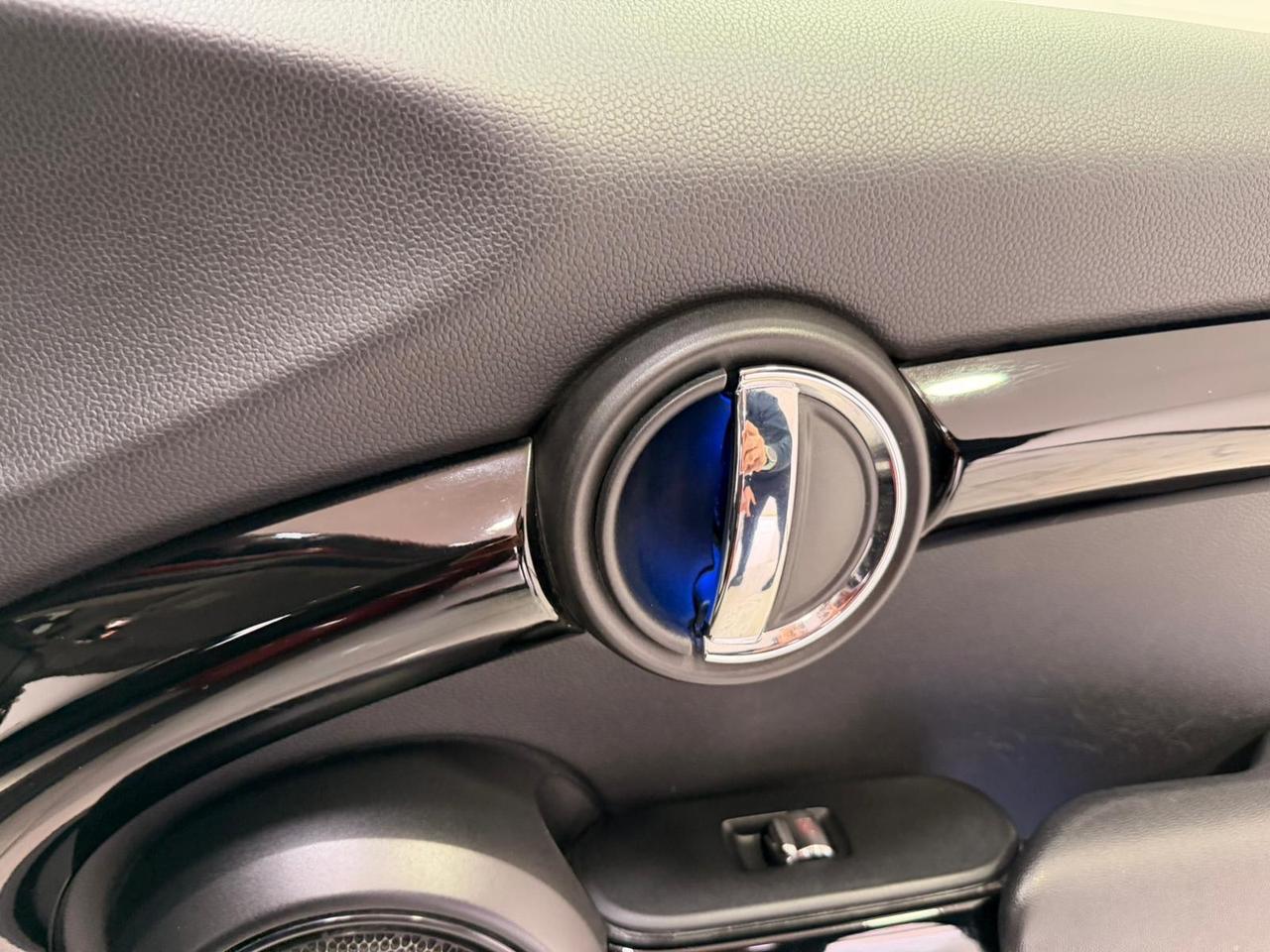 Mini 1.5 One D Business XL-GARANTITA-LED-2016