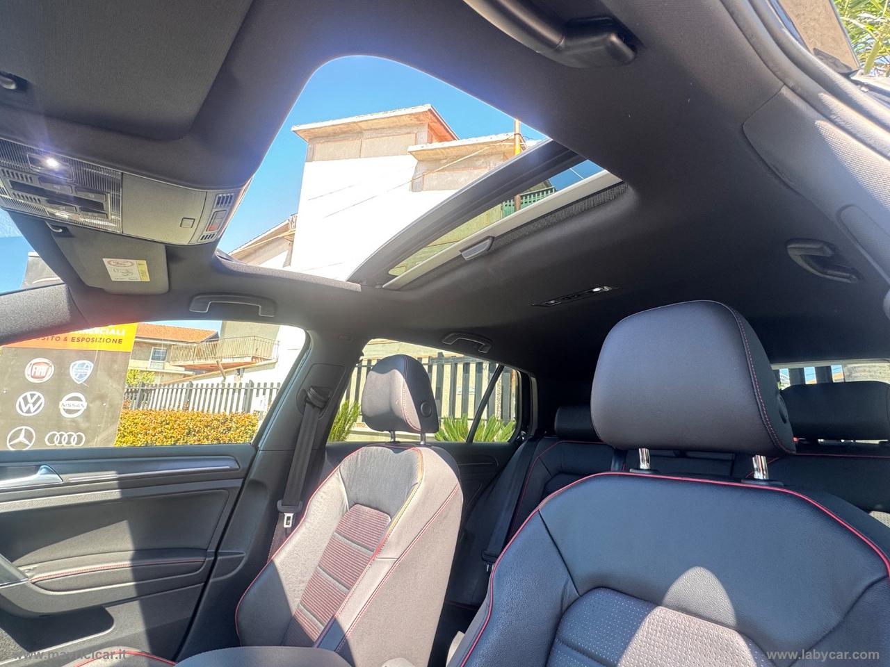 VOLKSWAGEN Golf GTI Perf. 2.0 245CV TSI DSG 5p. BMT