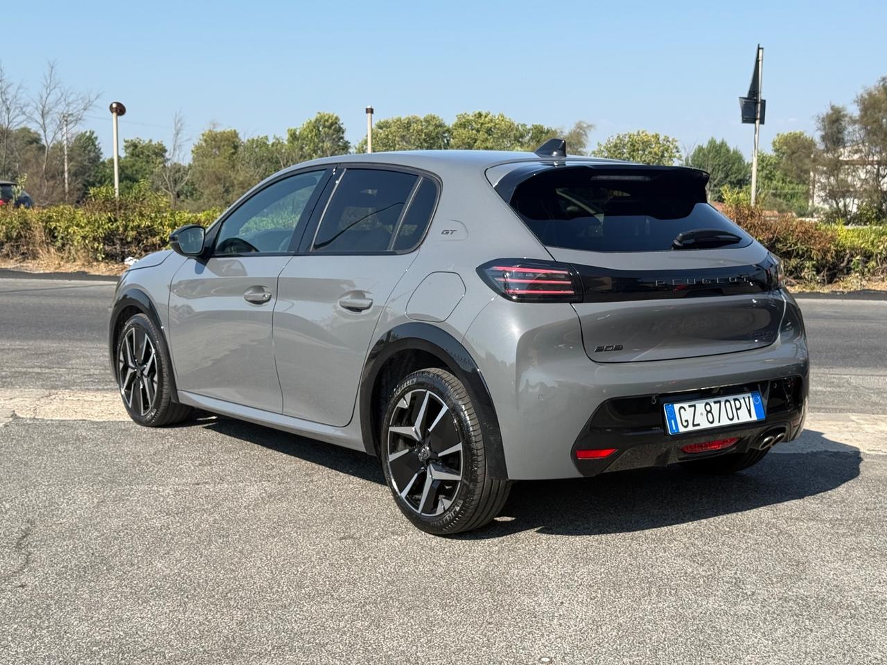 Peugeot 208 Hybrid 145 e-DCS6 GT Grigio Selenium