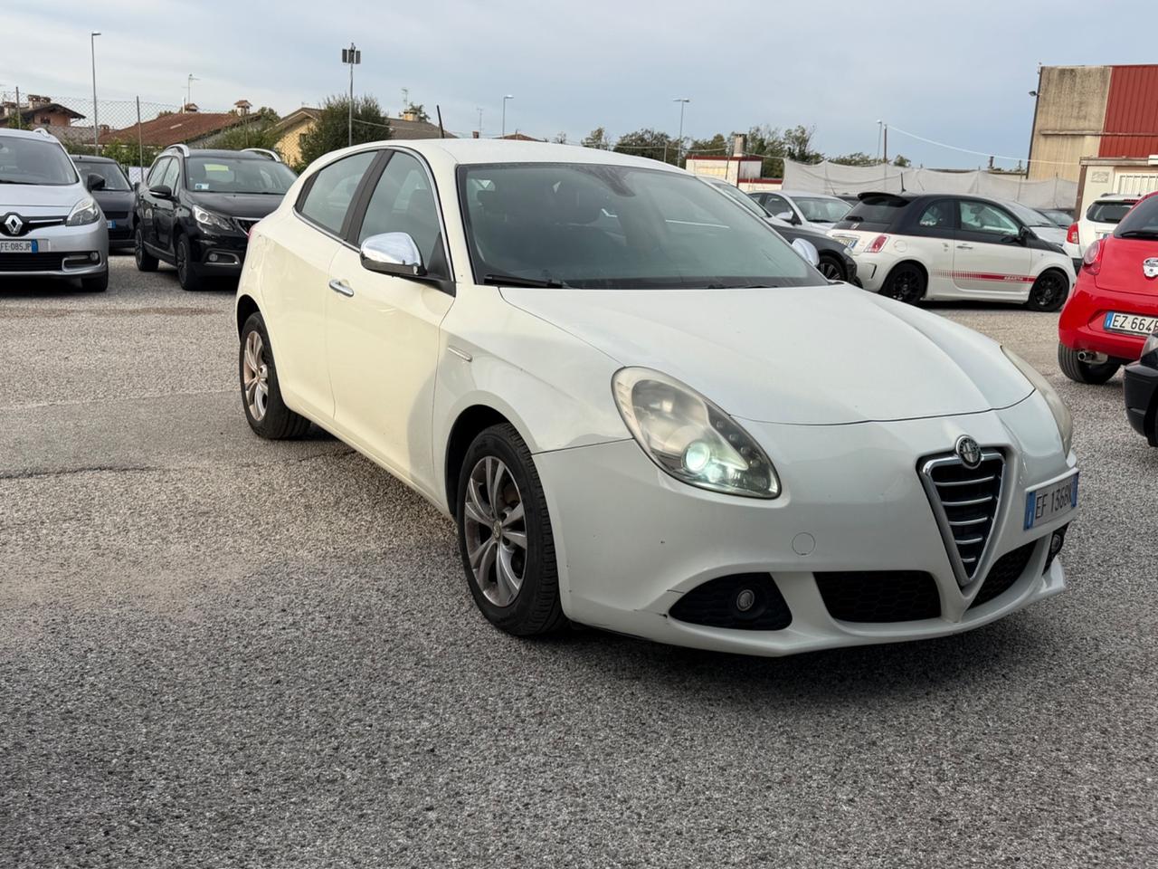 Alfa Romeo Giulietta 1.6 JTDm-2 105 CV Distinctive