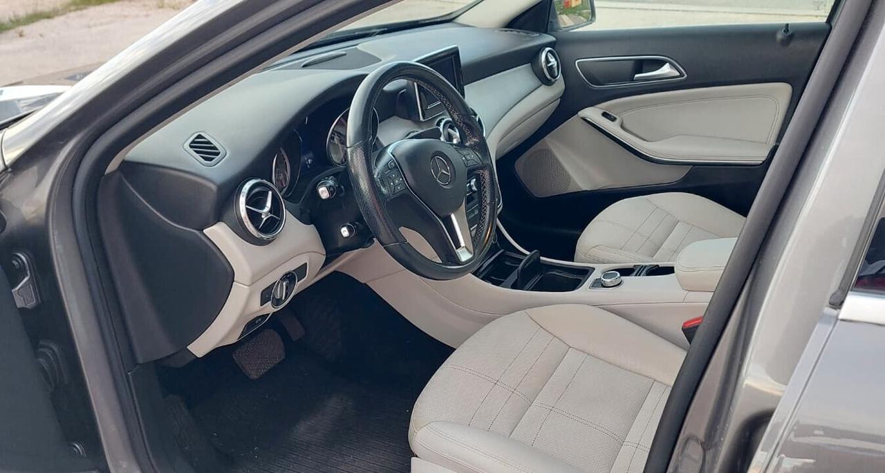 Mercedes-benz GLA 200 CDI Automatic Premium