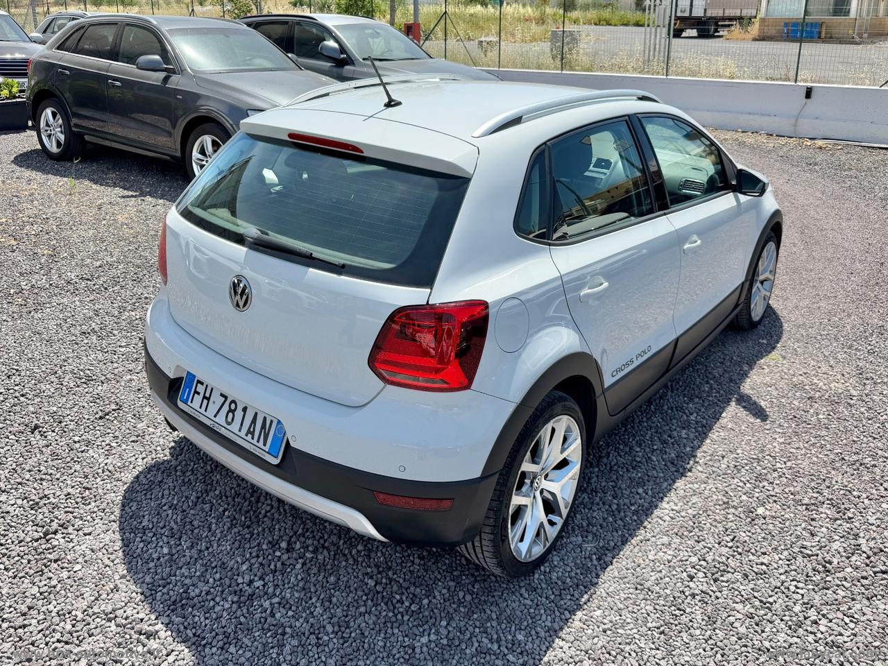 VOLKSWAGEN Polo Cross 1.4 TDI DSG BlueMotion Tech.