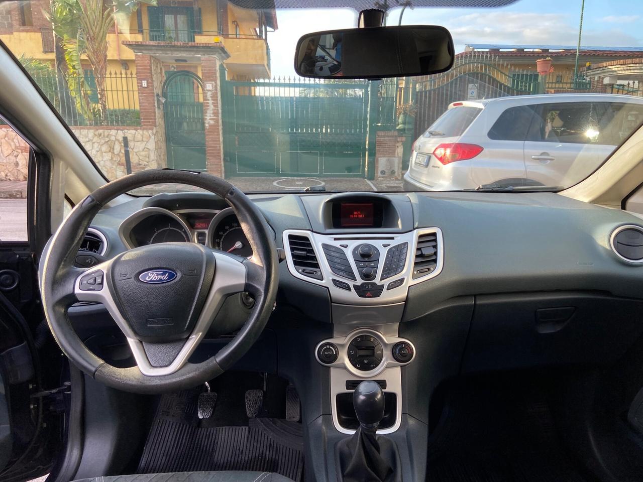 Ford Fiesta 1.4 TDCi 5p. Fermo amministrativo