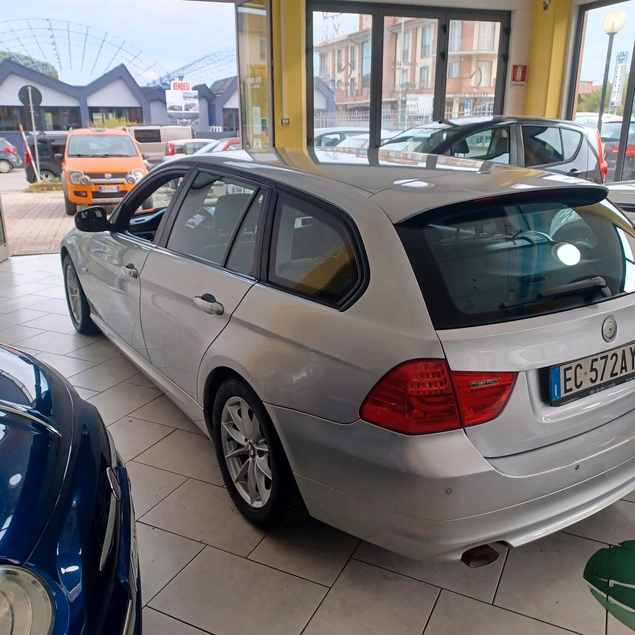 182.880KM BMW SERIE 3 2.0 TDI SW AUTOMATICA