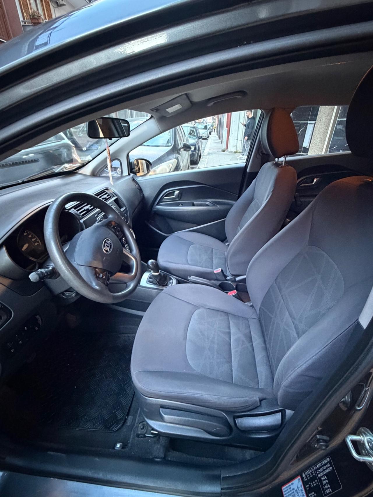 Kia Rio 1.1 CRDi 5p. Cool