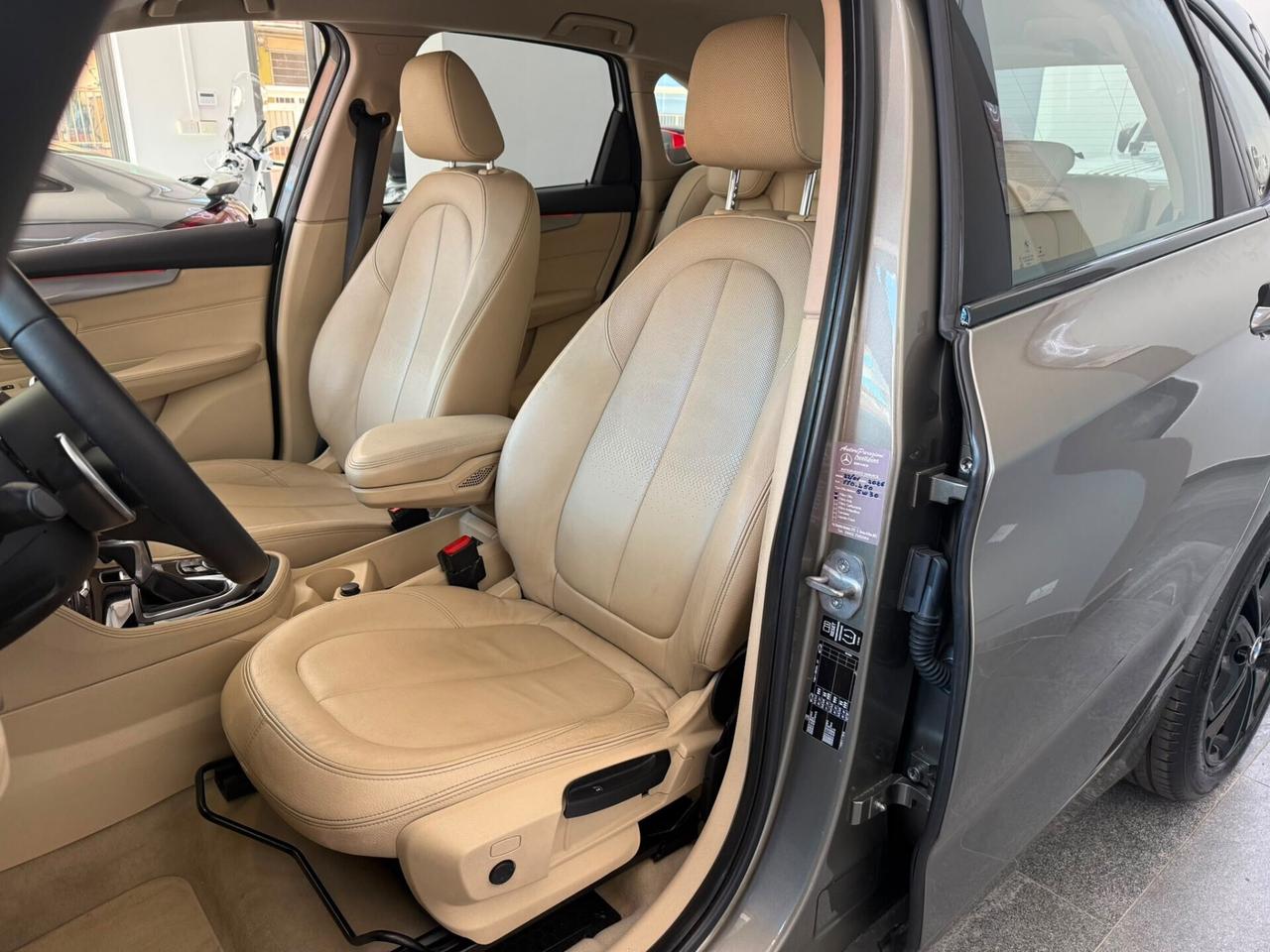Bmw 2er Active Tourer 218d Luxury