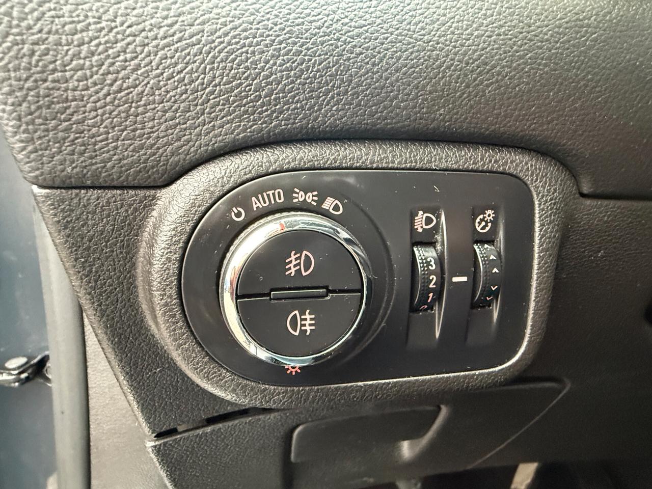 Opel Zafira Tourer 1.6 CDTi 136CV ECOflex 7 POSTI