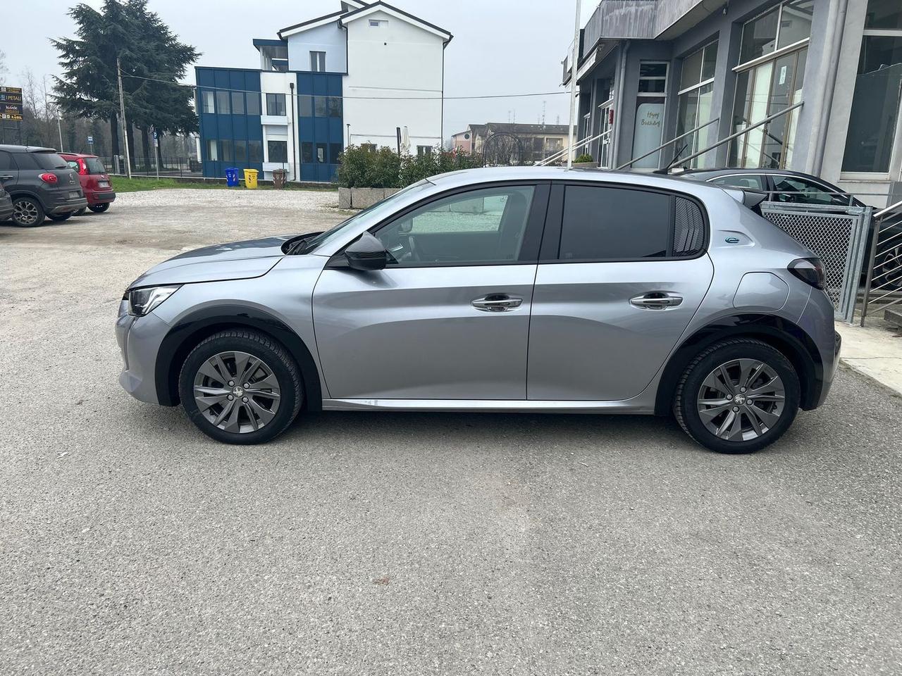 Peugeot 208 Allure e-208 #9540