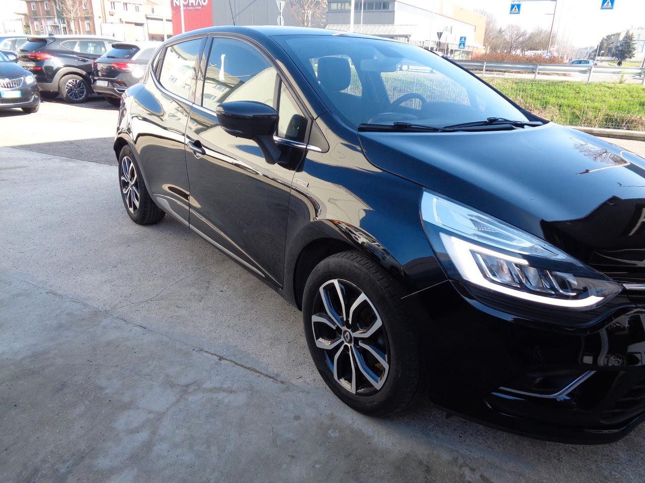 Renault Clio TCe 12V 90 CV GPL 5 porte Moschino Life