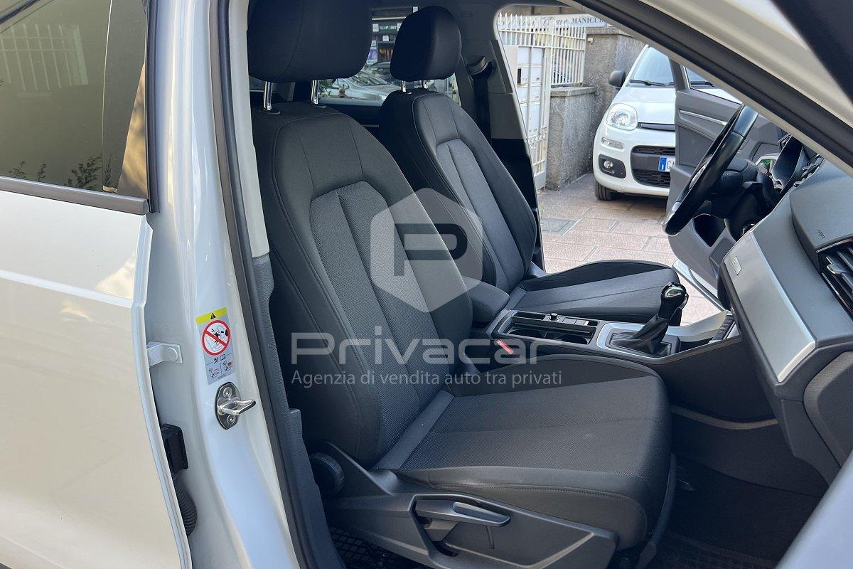 AUDI Q3 35 TDI S tronic Business