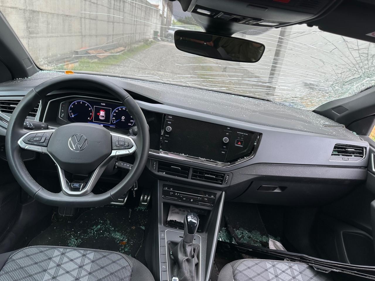 Volkswagen Taigo 1.5 TSI ACT 150 CV DSG R-Line