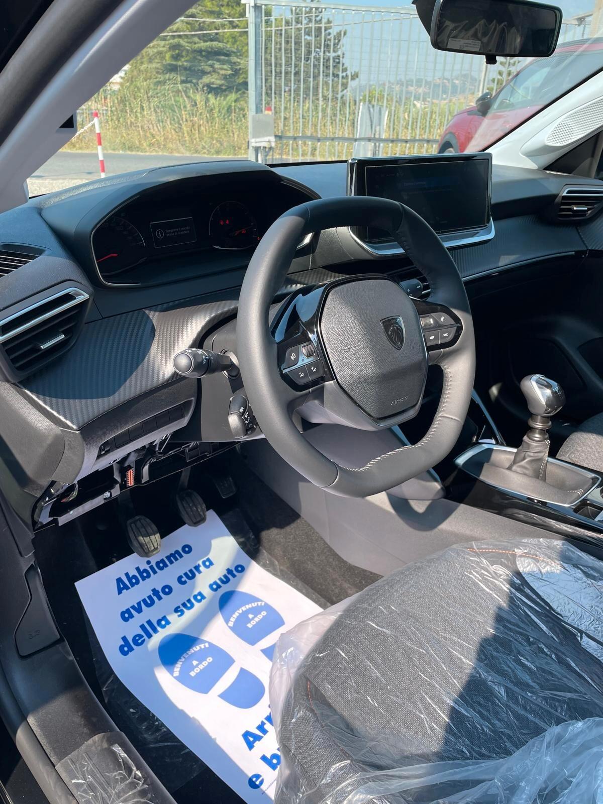 Peugeot 208 Business 1.2 100cv