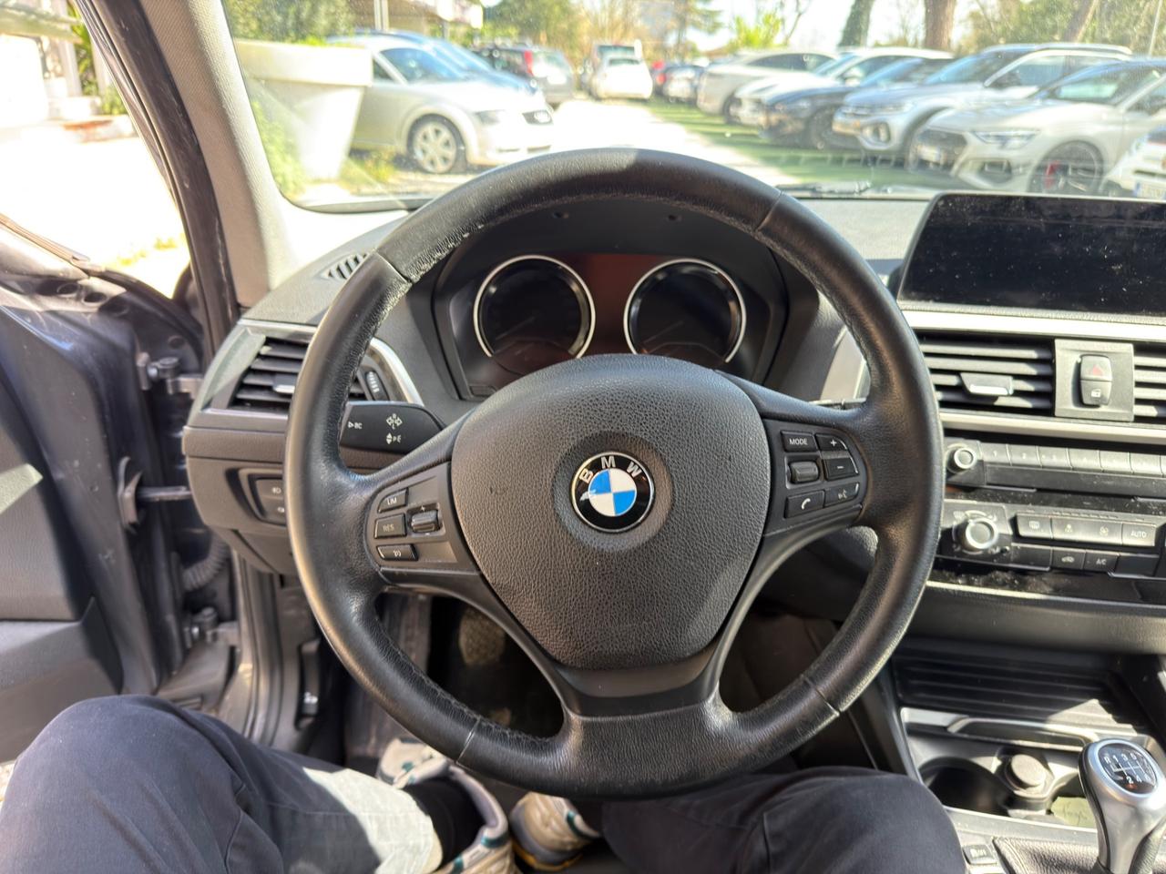 Bmw 114 114d 5p. Urban neopatentati