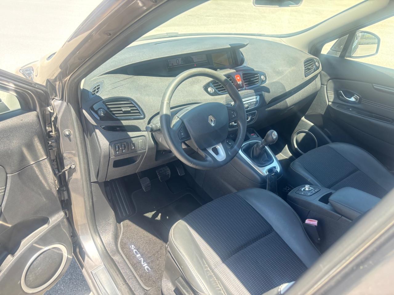 Renault Scenic Scénic X-Mod 1.5 dCi 110CV Dynamique