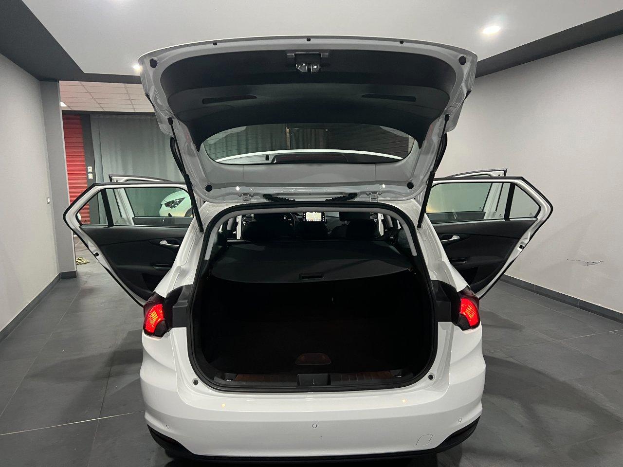 Fiat Tipo Station Wagon 1.6 mjt Lounge s&s 120cv dct my20