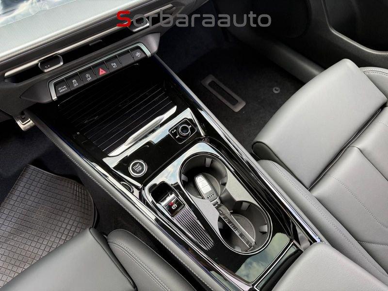 Audi Q3 SPB TFSI 150 kW S tronic quattro S Line edition.