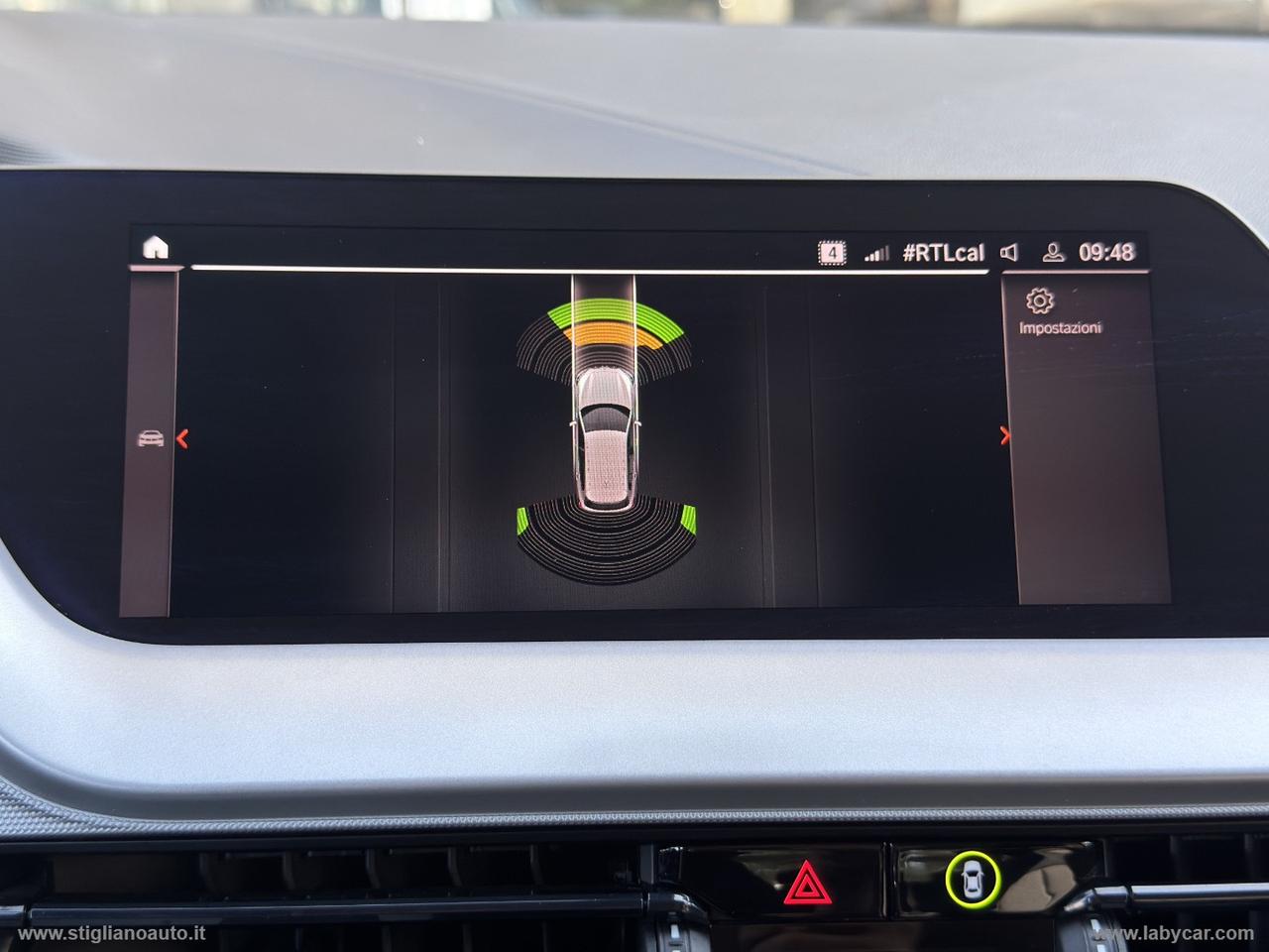 BMW 116d 5p. Business Advantage FARI CAR PLAY