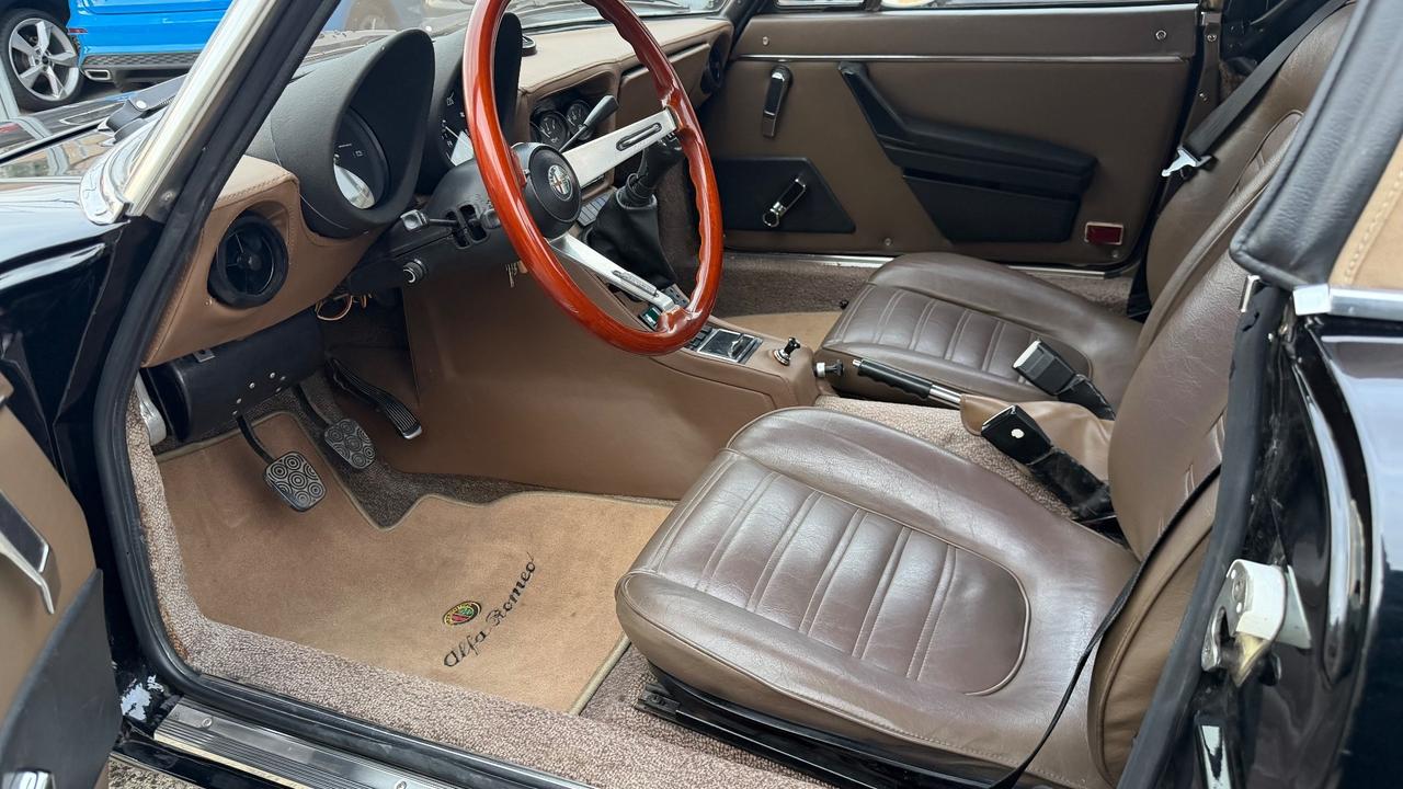 Alfa Romeo Spider 1.6